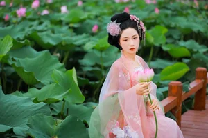 YiTuYu Art Language Vol.5167 Tian Tian - Contemporary Portrait Art Photography - image 0