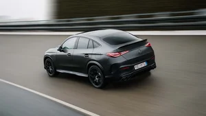 New Mercedes-AMG GLC 53: The Return of the 6-Cylinder Engine and Exclusive Drift Mode for Luxury Performance SUV Enthusiasts - image 9