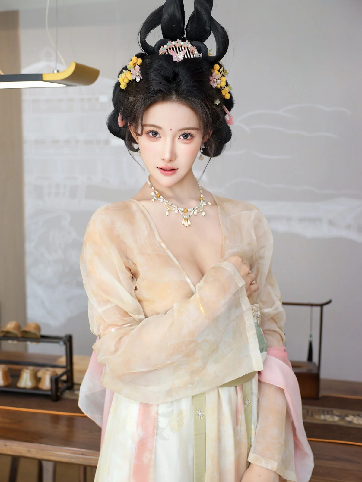 Ethereal Grace: Li Shuang Er in Dreaming Back to Tang Dynasty