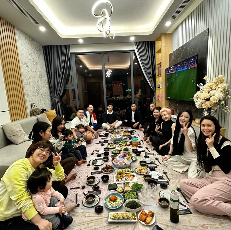 Inside the Luxurious New Home of Football Star Quang Hai and Chu Thanh Huyen