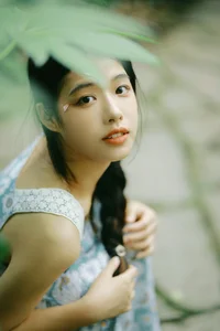 The Art of Summer: Long Xing Er’s Ethereal Portrait Series - image 3