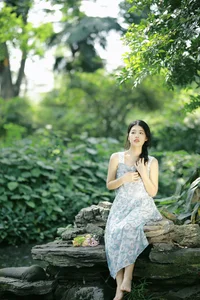 The Art of Summer: Long Xing Er’s Ethereal Portrait Series - image 16