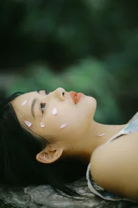 The Art of Summer: Long Xing Er’s Ethereal Portrait Series - image 12