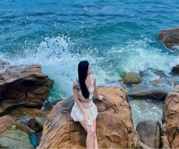 Sustainable Travel in Bai Dong: A Deep Dive into Thanh Hoa’s Peaceful Oasis
