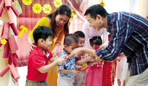 The Fascinating History and Meaning of Li Xi: Vietnamese Lucky Money Traditions - image 1