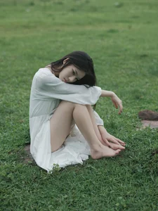 YiTuYu Art Language Vol.4698: Exquisite Photography Showcase Featuring Xiao Yu - image 0
