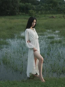 YiTuYu Art Language Vol.4698: Exquisite Photography Showcase Featuring Xiao Yu - image 9