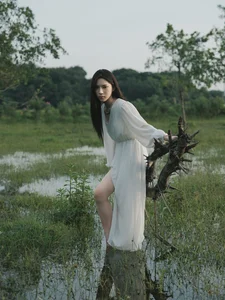 YiTuYu Art Language Vol.4698: Exquisite Photography Showcase Featuring Xiao Yu - image 30