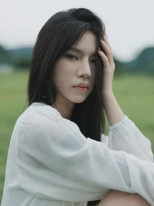 YiTuYu Art Language Vol.4698: Exquisite Photography Showcase Featuring Xiao Yu - image 32