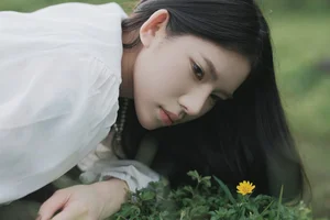 YiTuYu Art Language Vol.4698: Exquisite Photography Showcase Featuring Xiao Yu - image 12