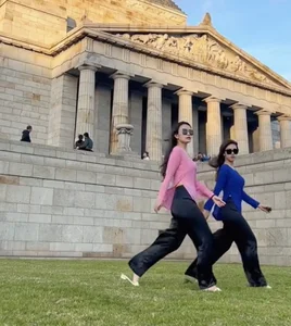 Vietnamese Traditional Ao Ba Ba Takes Over the Streets of Paris and Sydney - image 7