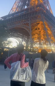 Vietnamese Traditional Ao Ba Ba Takes Over the Streets of Paris and Sydney - image 1