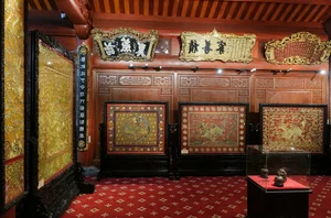 Ancient Treasures: The Artifacts of the 'Hoang de chi bao' Imperial Seal Owner - image 9