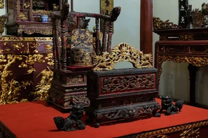 Ancient Treasures: The Artifacts of the 'Hoang de chi bao' Imperial Seal Owner - image 4