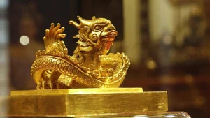 Ancient Treasures: The Artifacts of the 'Hoang de chi bao' Imperial Seal Owner - image 10