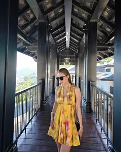 Lê Khánh Chi Dazzles Fans with Breathtaking Summer Bikini Series and Beachside Glamour - image 0