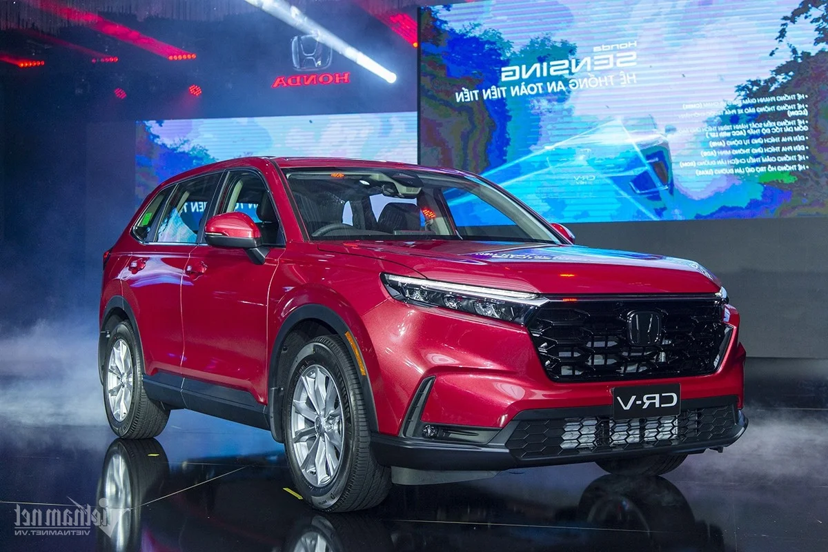 March Car Sales: Record Discounts on Mercedes, Ford, and Honda in Vietnam