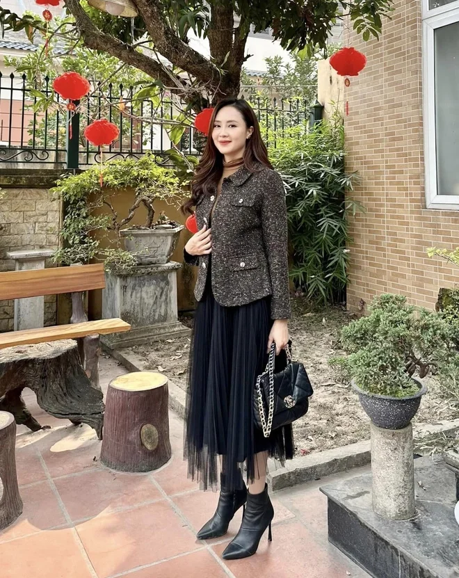 5 Ageless Fashion Staples to Elevate Your Wardrobe Inspired by Actress Hong Diem