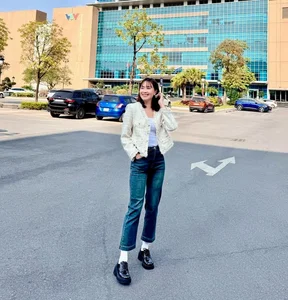 5 Ageless Fashion Staples to Elevate Your Wardrobe Inspired by Actress Hong Diem - image 7