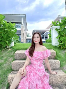 5 Ageless Fashion Staples to Elevate Your Wardrobe Inspired by Actress Hong Diem - image 1