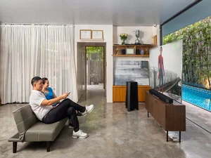 Explore the Sophisticated Lifestyle of Actor Binh Minh and His Wife Inside Their Breathtaking Luxury Mansion - image 1