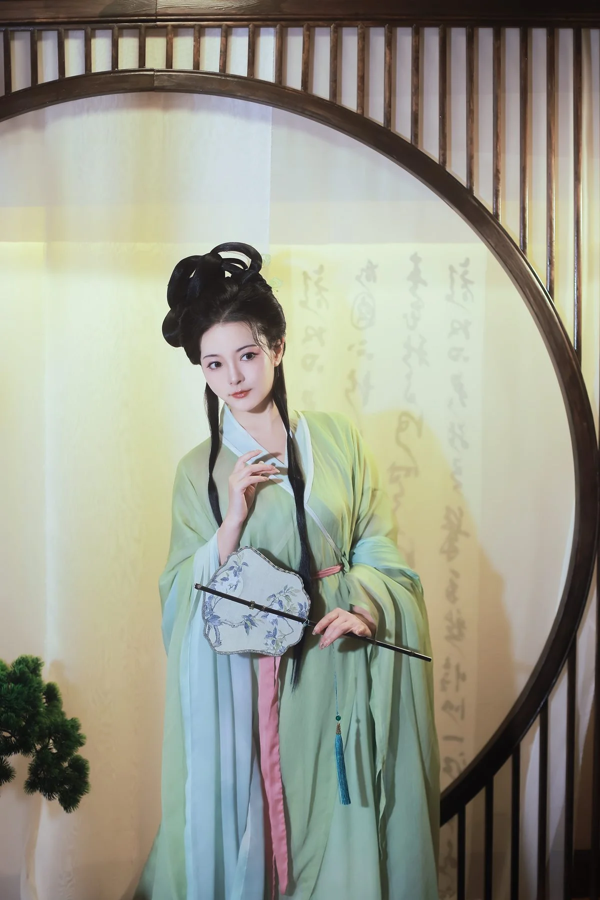 Modern Aesthetic Expressions: YiTuYu Art Language Vol.5796 Mao Zi Zi Collection