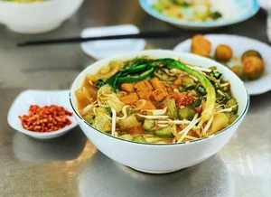 Discover Bún Xiêm Lo: The Unique Mekong Delta Noodle Soup Captivating Food Lovers - image 8