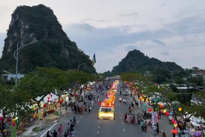Thousands Gather for the Avalokitesvara Festival in Da Nang: A Spectacular Celebration of Buddhist Culture and Tradition - image 9