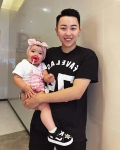 Modern Motherhood: Successful CEO Invests $100k in IVF for Beautiful Mixed-Race Children - image 2