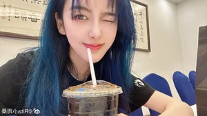 Chinese League of Legends Streamer Goes Viral After Stunning New Look Transformation - image 4