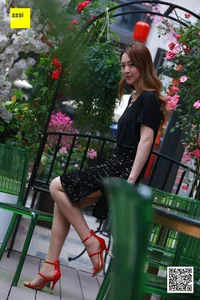 IESS Zizi Portrait: Elegant Backless Fashion with Sandals and Sheer Hosiery - image 39