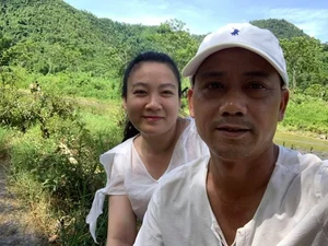 The Private Life of 'Dai Gia Chan Dat' Director and His Family - image 2