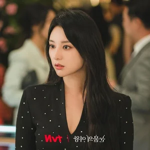 Iconic Leading Ladies Who Starred Alongside K-Drama Superstar Kim Soo Hyun - image 11