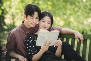 Iconic Leading Ladies Who Starred Alongside K-Drama Superstar Kim Soo Hyun - image 5