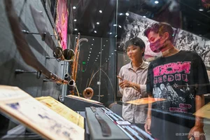 Vietnam Military History Museum Draws Massive Crowds During Grand Opening in Hanoi - image 2