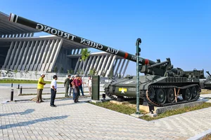 Vietnam Military History Museum Draws Massive Crowds During Grand Opening in Hanoi - image 10