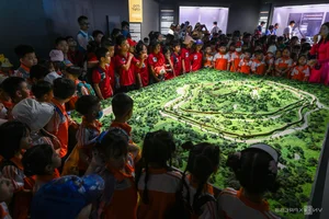 Vietnam Military History Museum Draws Massive Crowds During Grand Opening in Hanoi - image 6