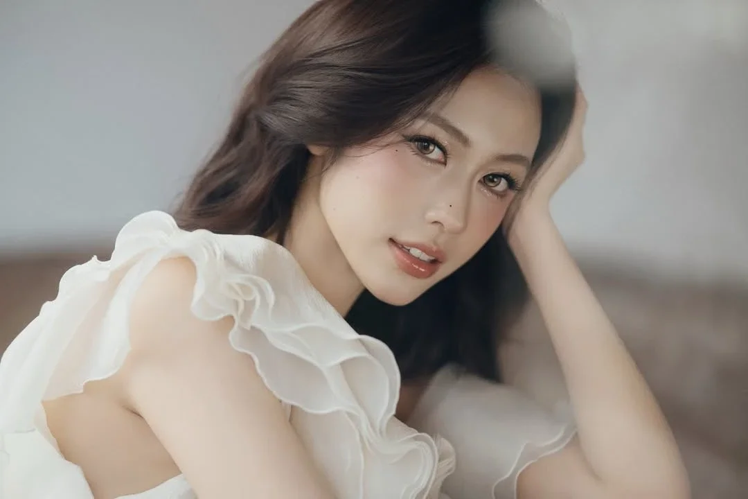 The mesmerizing elegance of Ha An in a soulful Femme Fatale inspired concept
