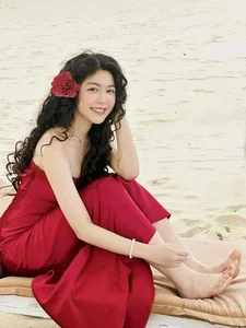 Lo Lem Chansels Snow White in Stunning Viral Photoshoot - image 1