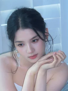 Rising Star Emerges as a Rival to Zhang Linghe in the Latest Viral Chinese Romance Drama - image 3