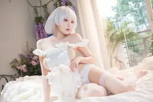 Coser Gua Xi Jiang as Illustrious Azur Lane: Graceful and Alluring Beauty - image 4