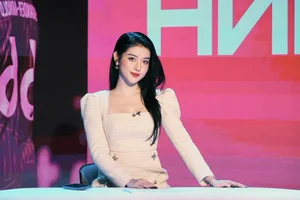 Vietnamese Beauty Huyen My: A Radiant Evolution of Glamour and Sophistication - image 3