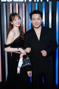 Hari Won Travels to Shanghai to Meet Zhang Linghe: Unexpected Incidents and Fan-Girl Moments - image 5
