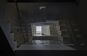 Innovative Split-Level Design: Bringing Natural Light into Narrow Urban Alley Houses - image 3