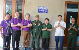 Supporting Families: Handing Over Gratitude Houses in Dien Bien - image 9