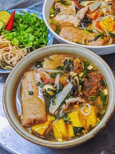 Authentic Vietnamese Snail Rice Noodle Soup Recipe: A Step-by-Step Guide - image 2