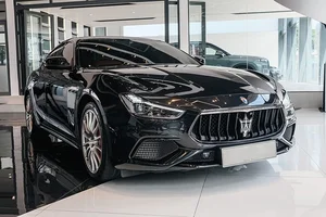 Maserati Ghibli Resale Trends: Analyzing the 5 Billion VND Price Cut in Vietnam's Used Car Market - image 6