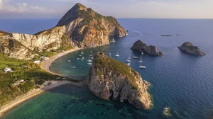 Palmarola: The Prehistoric Mediterranean Island Where Time Stands Still - image 2