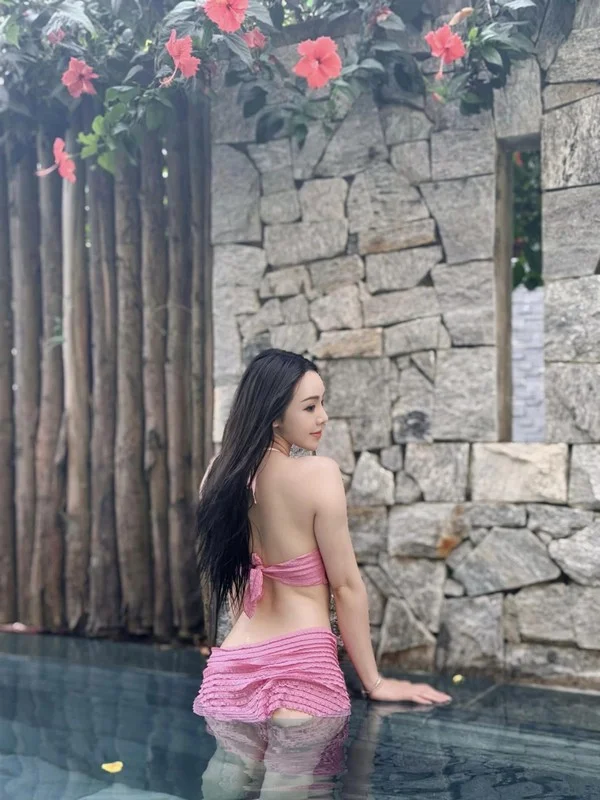 Quynh Kool Sets Summer Trends in a Stunning Pink Bikini Collection