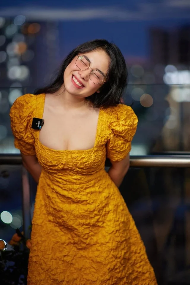 Subtle Sophistication: How This Viral TikToker is Redefining Fitness Fashion